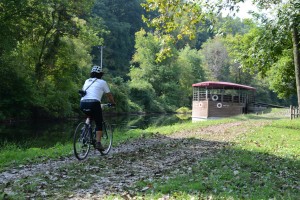 canal-boat-bike-trail-easton